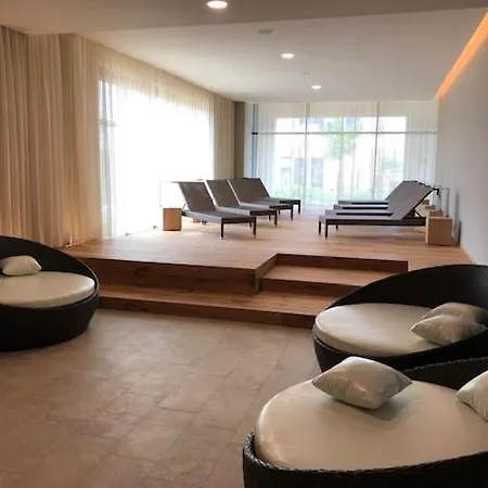 Daire Aparthotel Waterkant Suites Suite 0-06 *
