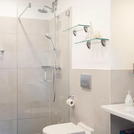 Aparthotel Waterkant Suites Suite 0-06 *